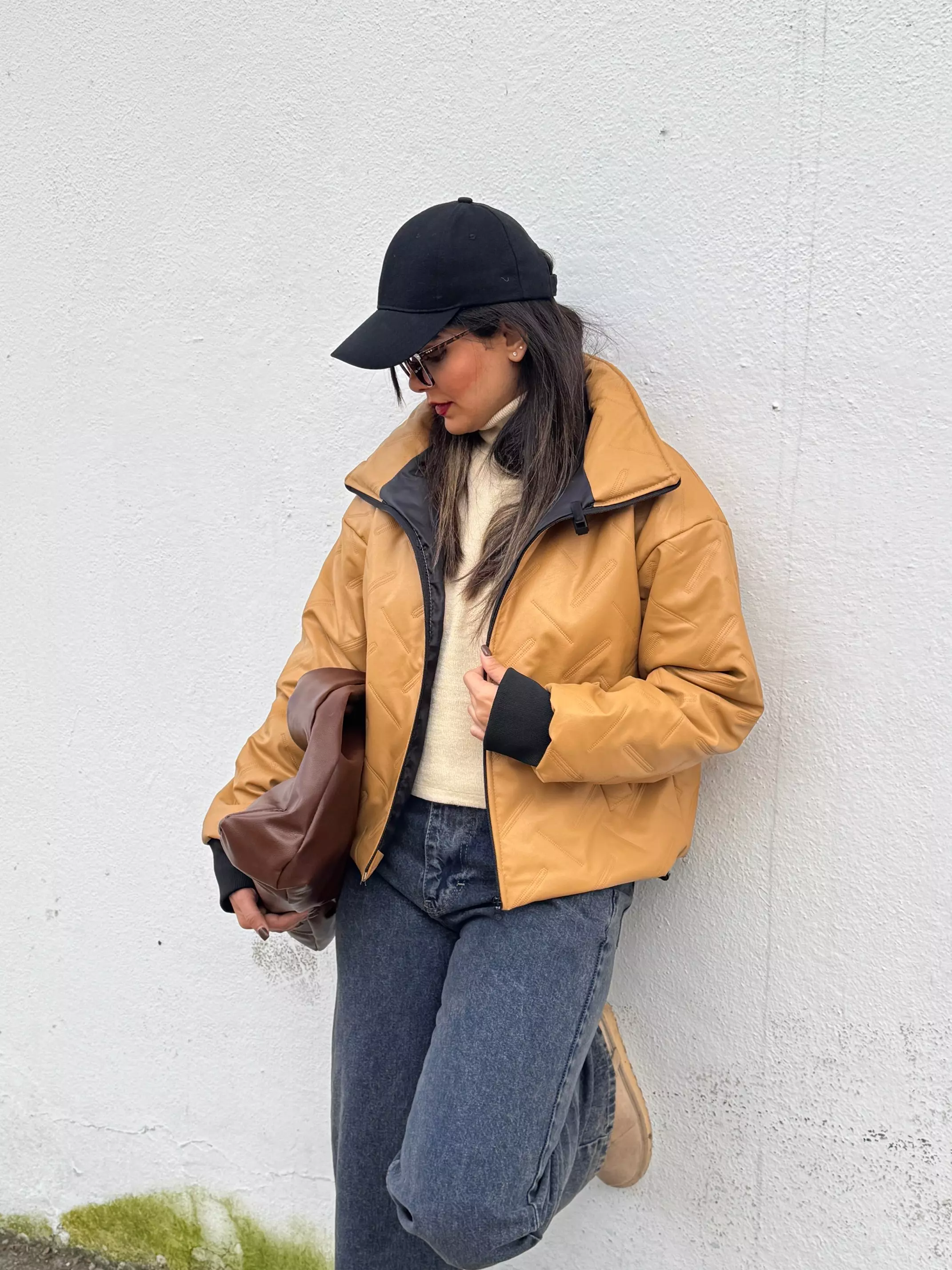 کاپشن چرم تیلور Teylor